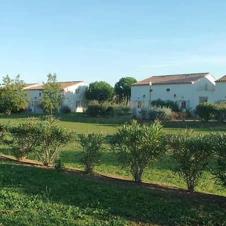 Jasse Camarguaise 424 - Clim Piscine Famille - Top Pros Servicesconciergerie ガラルグ・ル・モンテュ